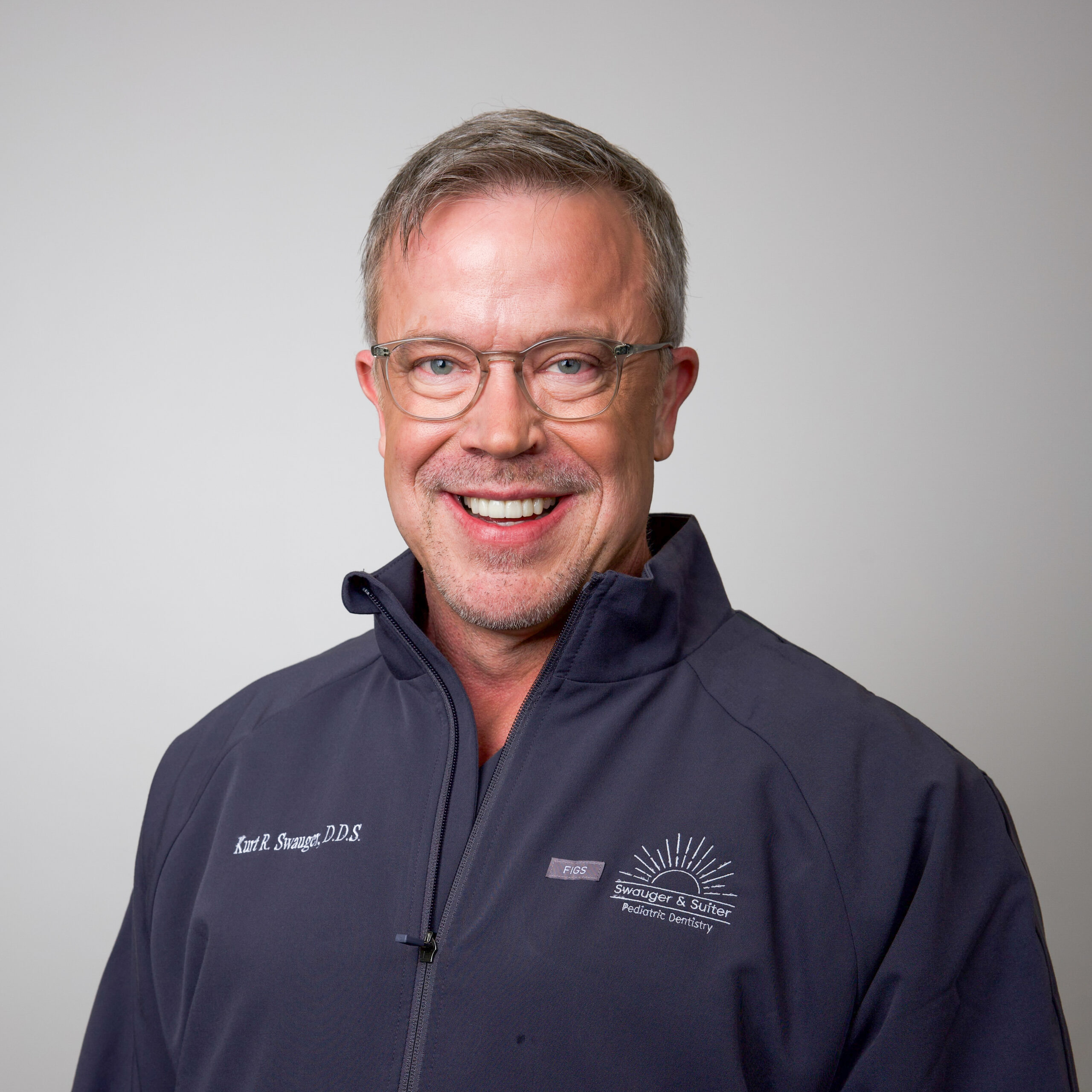 Dr. Kurt Swauger-301
